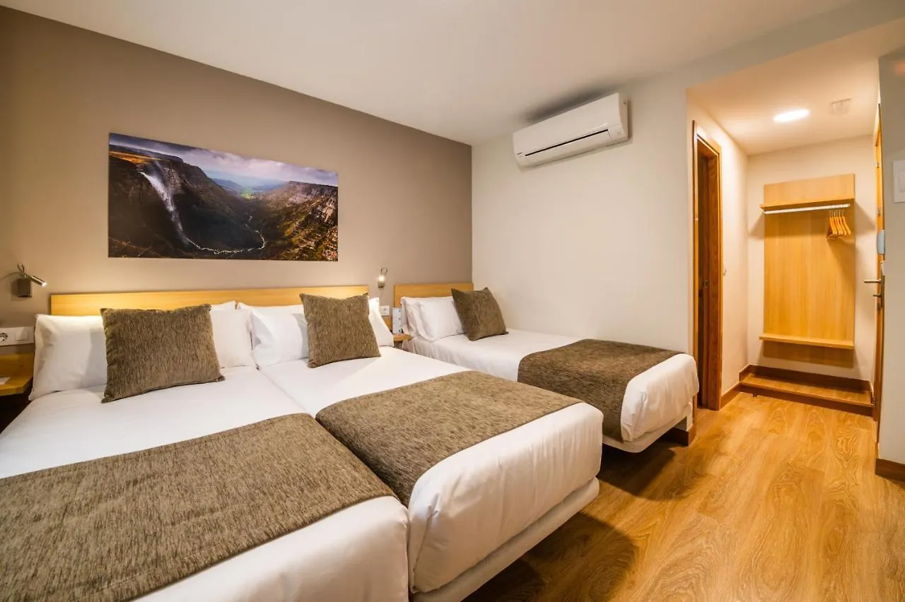 Hotel Vas Vitoria Autocheckin 0*, Vitoria-Gasteiz Spain